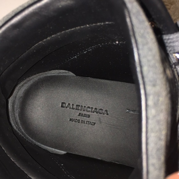 Balenciaga grey sneakers in box - Picture 6 of 6